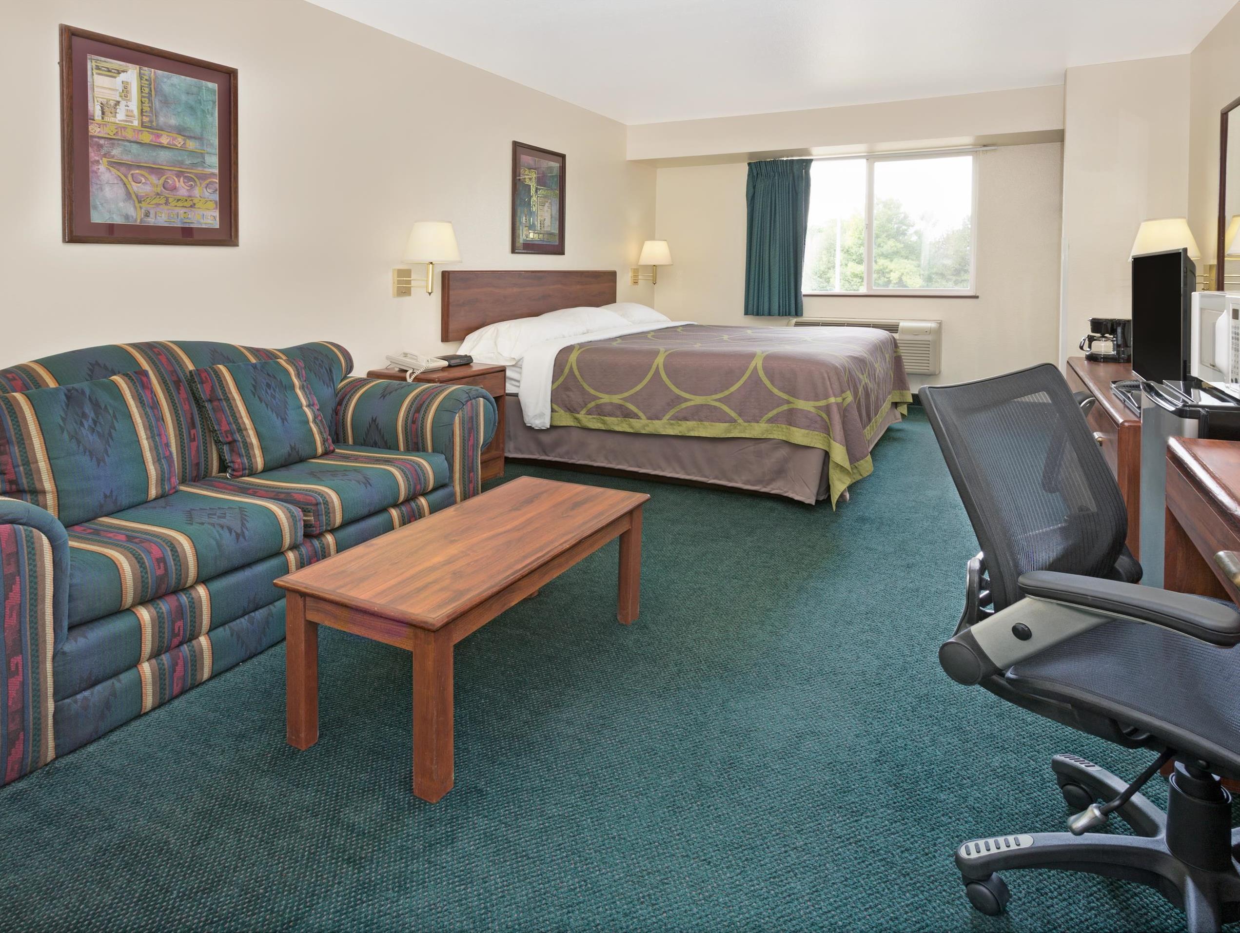 Super 8 By Wyndham Windsor Hotell Exteriör bild